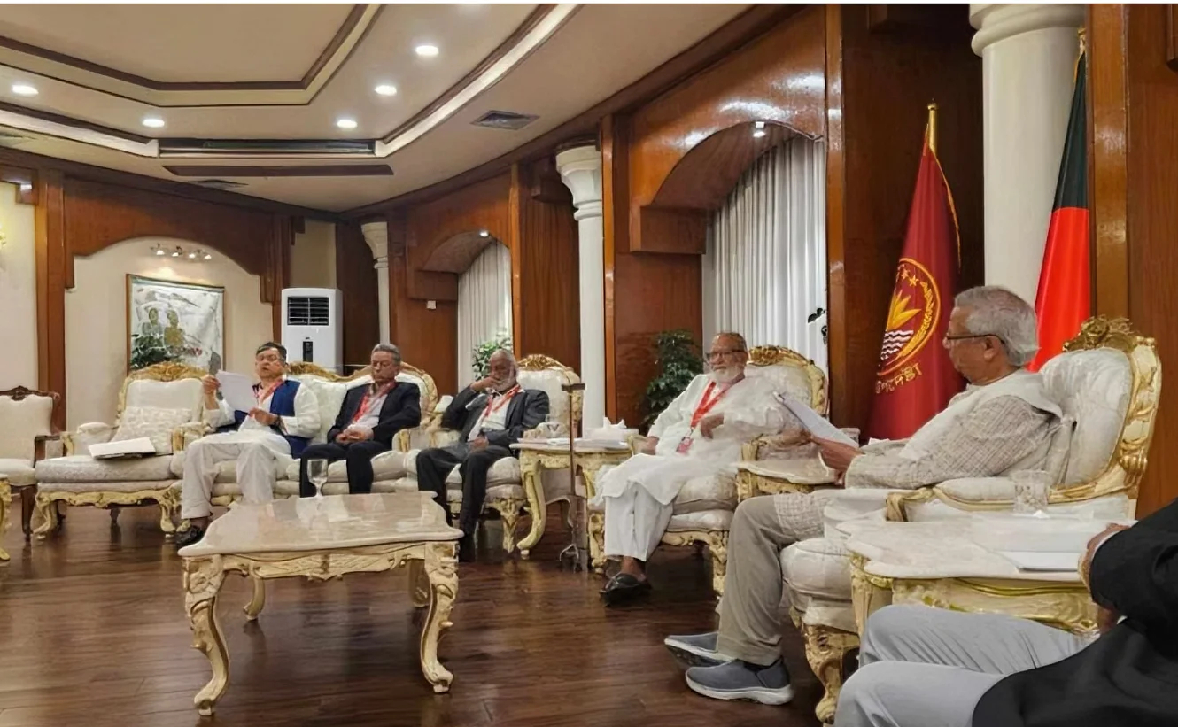 যমুনায় প্রধান উপদেষ্টার সঙ্গে বৈঠক: বিএনপির কৌশলগত আলোচনায় নতুন মাত্রা